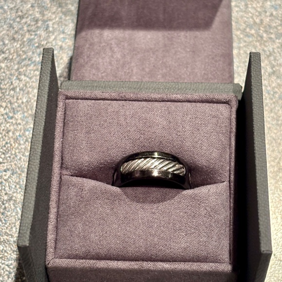 David Yurman Titanium and Sterling Silver Cable Ring Size 10 - Picture 2 of 6